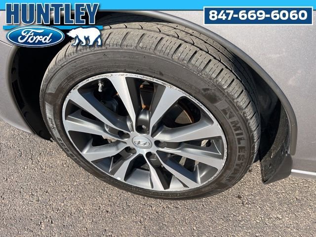 Used 2020 Hyundai Elantra GT image 8