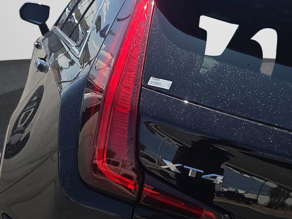 Used 2025 Cadillac XT4 Premium Luxury FWD image 20