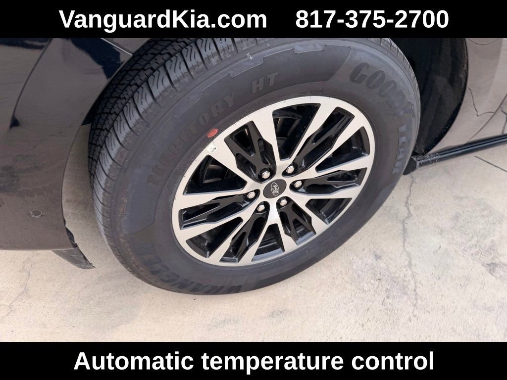 Used 2025 Ford Expedition Max Platinum AWD/4WD image 8