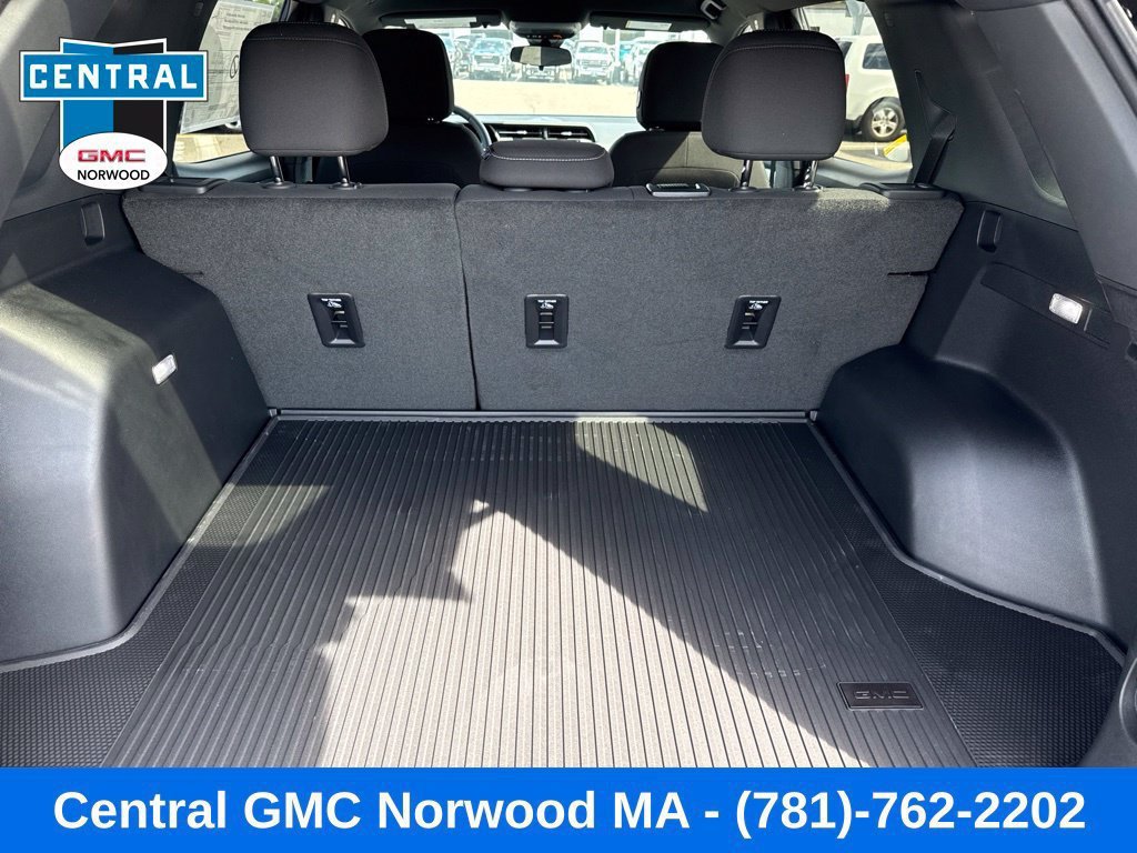 New 2027 GMC Terrain Elevation w/ LPO, Floor Liner Package AWD/4WD image 12