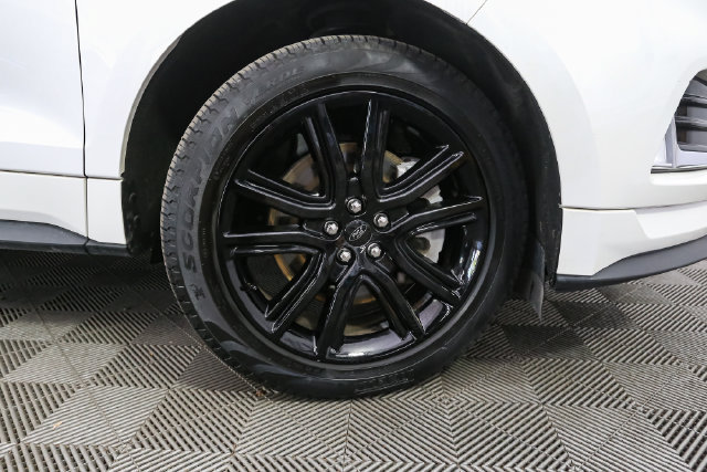 Used 2024 Ford Edge ST-Line AWD/4WD image 14