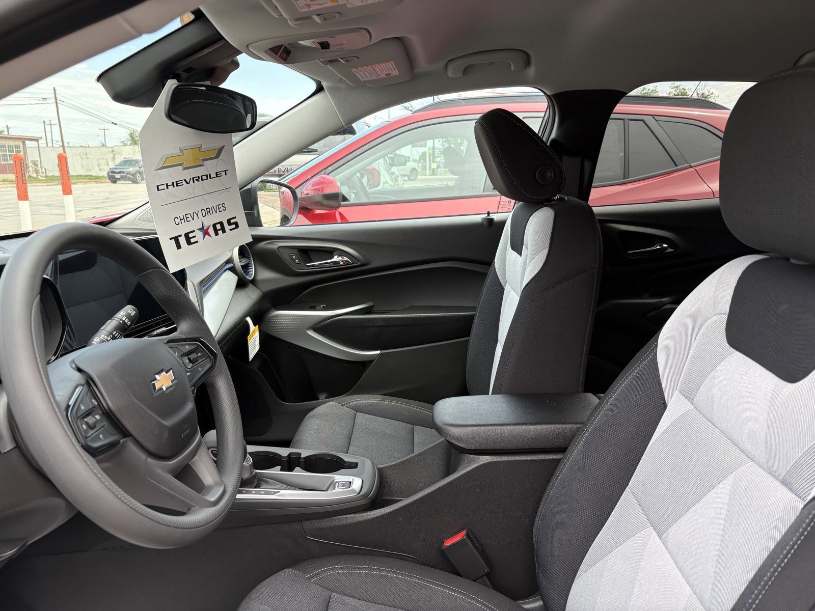New 2026 Chevrolet Trax LS w/ LS Convenience Package FWD image 11
