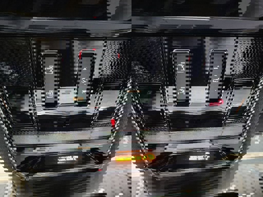 New 2026 Land Rover Range Rover Sport Dynamic SE image 21