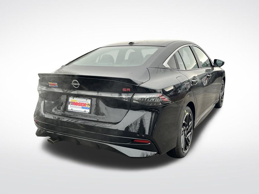 New 2026 Nissan Sentra SR w/ SR Premium Package FWD image 5