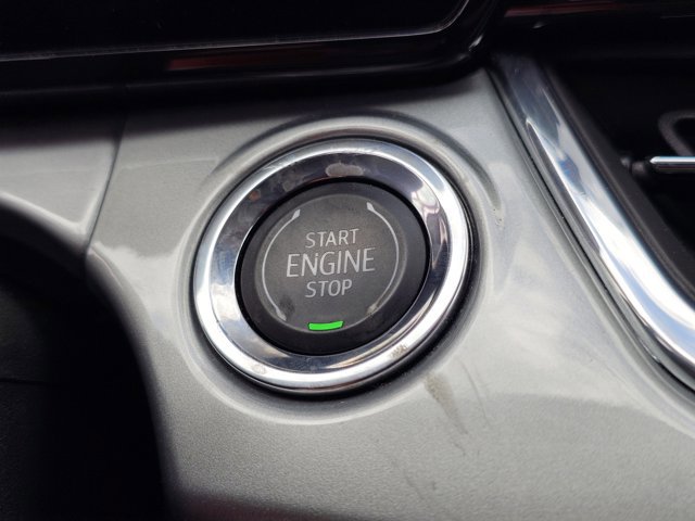 Used 2025 Chevrolet Trax LT w/ LT Convenience Package FWD image 24