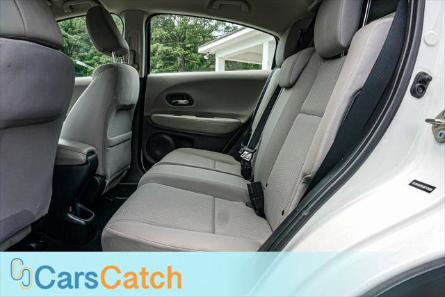 Used 2018 Honda HR-V LX image 17
