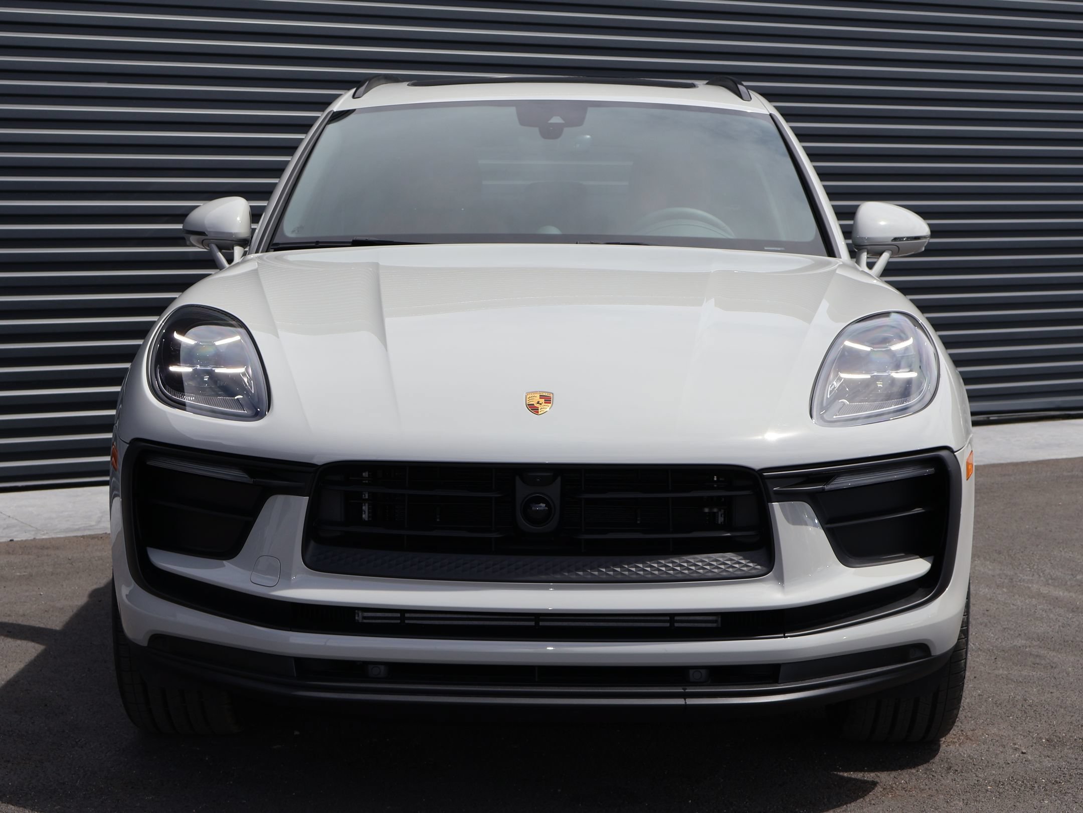 New 2026 Porsche Macan AWD/4WD image 6
