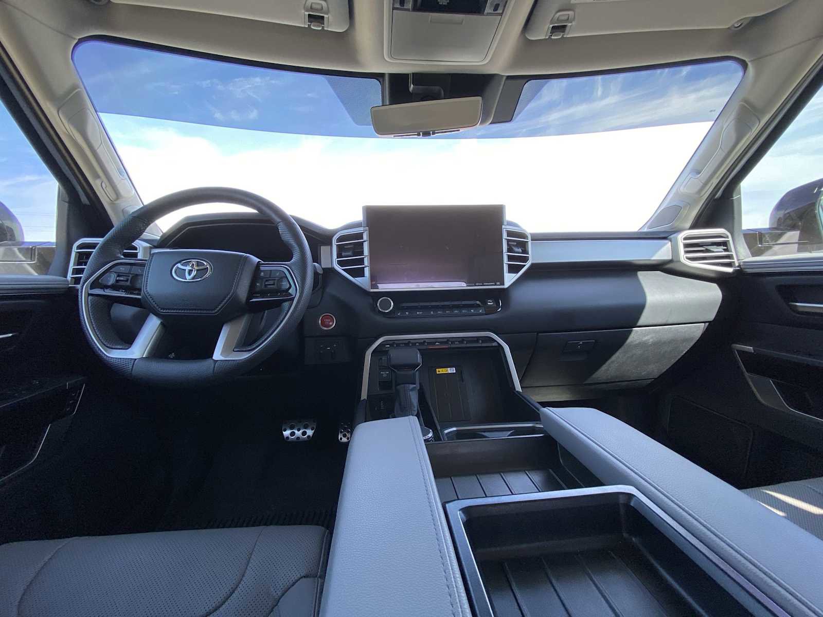 Used 2024 Toyota Tundra Limited w/ TRD Off-Road Package image 16