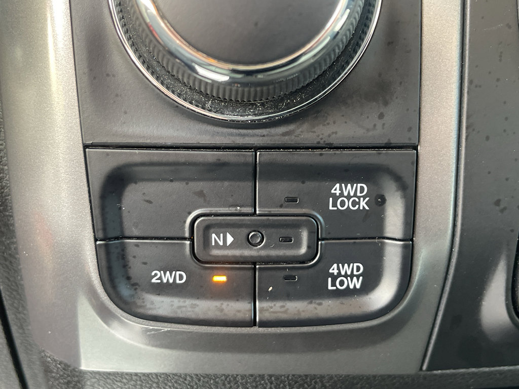 Used 2024 RAM 1500 Classic SLT AWD/4WD image 21