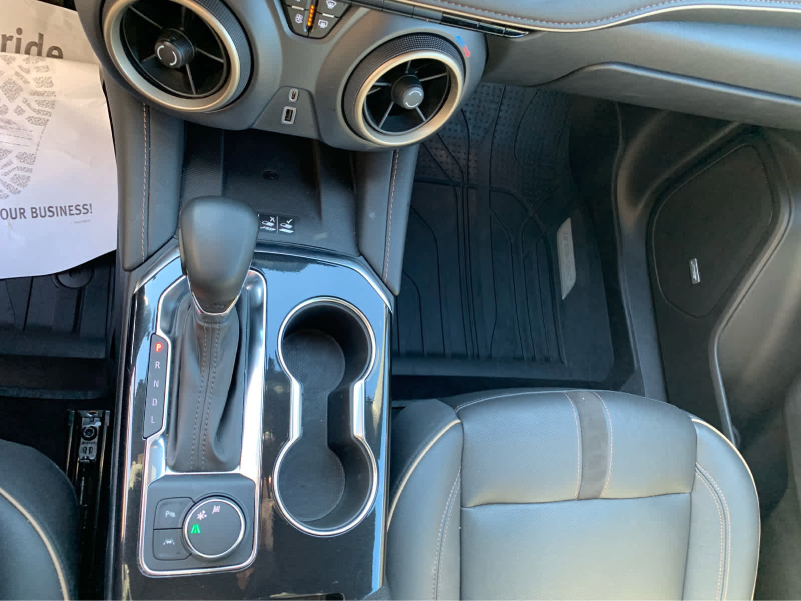 Used 2023 Chevrolet Blazer Premier w/ Enhanced Convenience Package image 20