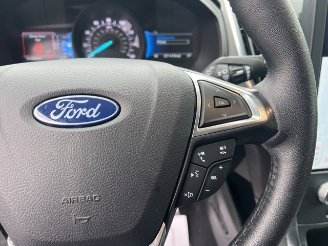 Used 2024 Ford Edge Titanium image 29