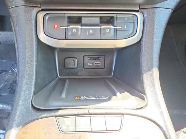 Certified 2023 GMC Acadia Denali w/ Denali Ultimate Package AWD/4WD image 30