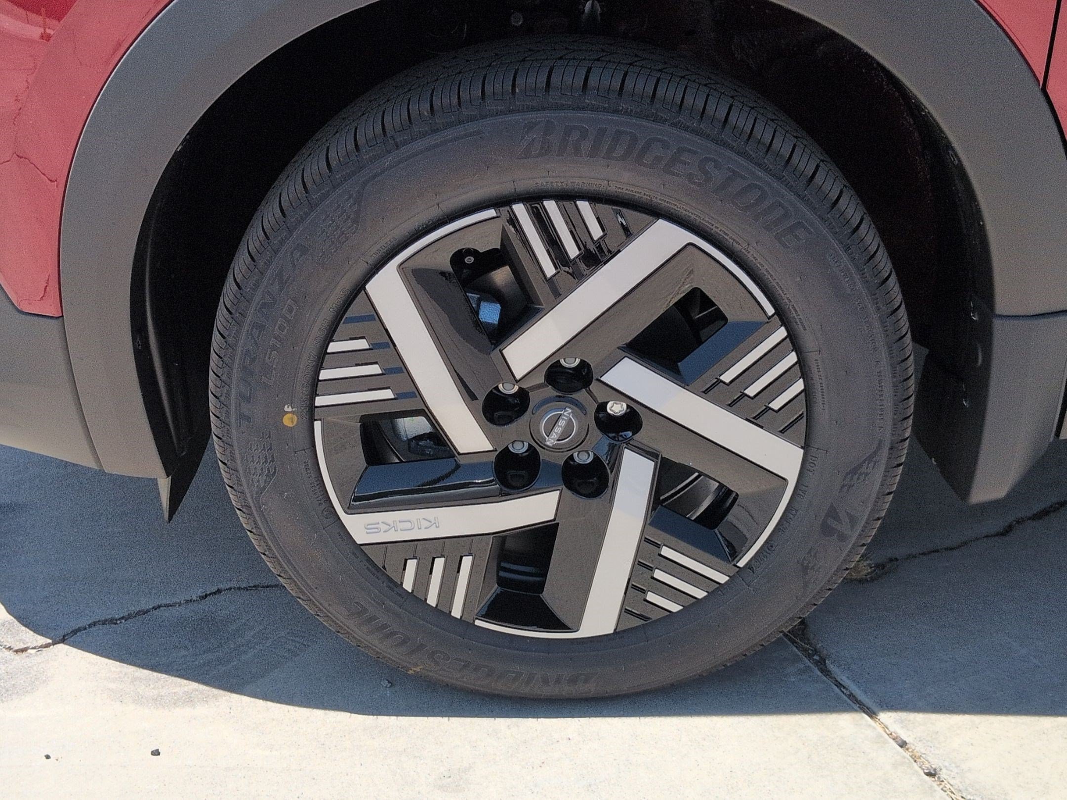 New 2026 Nissan Kicks SV FWD image 9