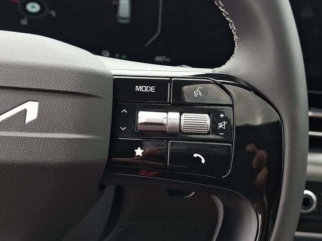 Certified 2027 Kia Carnival SX w/ Dark Edition Package FWD image 21