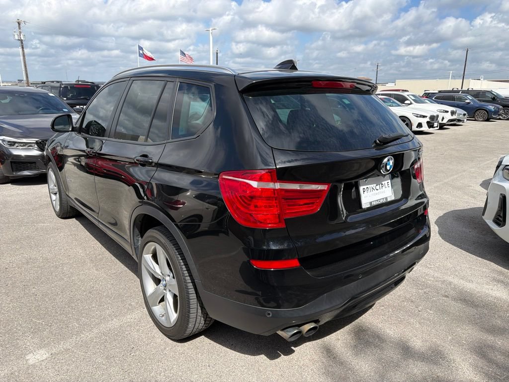 Used 2017 BMW X3 sDrive28i RWD image 3