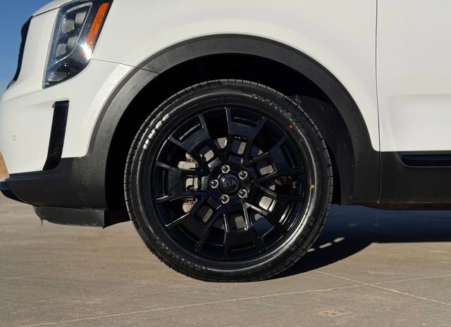 Used 2021 Kia Telluride SX w/ SX Prestige Package image 46