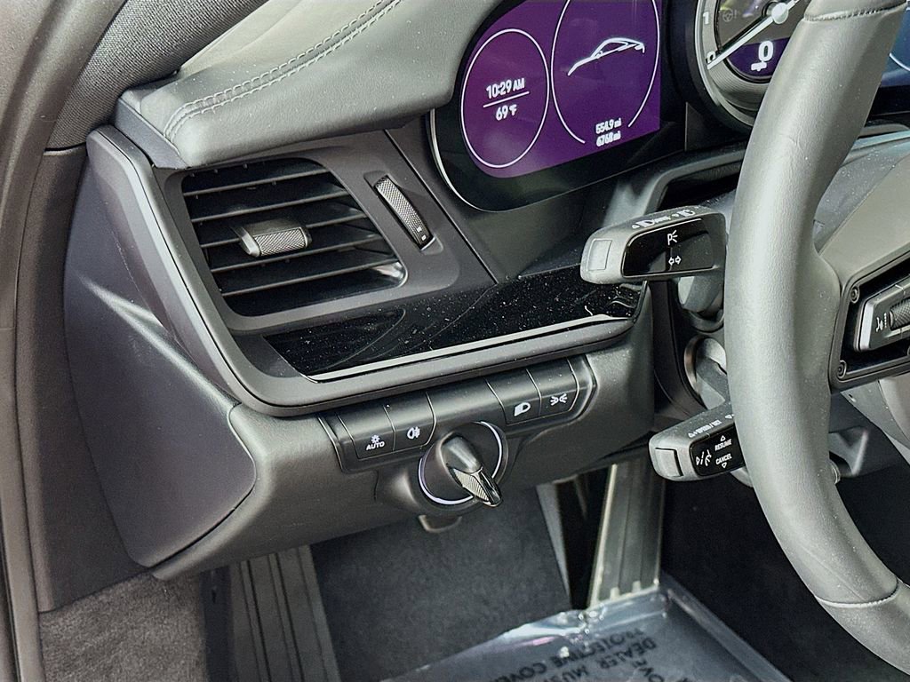 Certified 2024 Porsche 911 Carrera T image 11