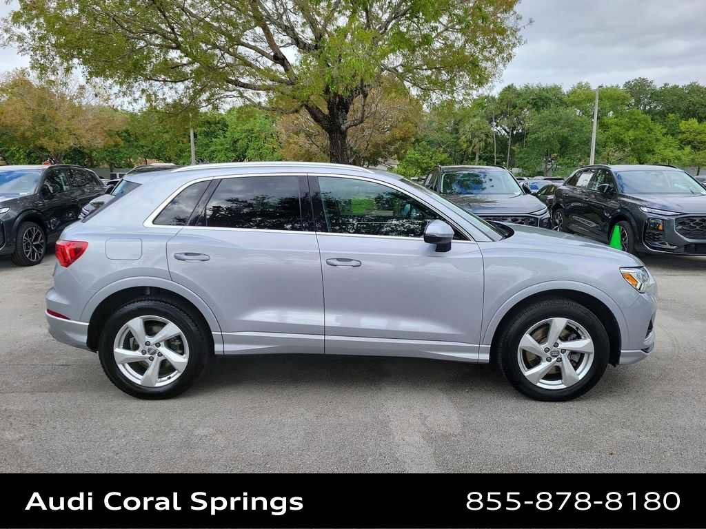 Certified 2020 Audi Q3 2.0T Premium Plus w/ Premium Plus Package AWD/4WD image 9