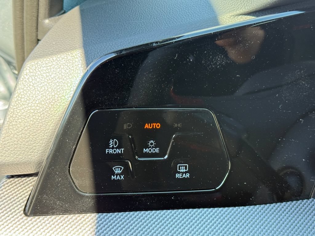 New 2026 Volkswagen GTI SE FWD image 20