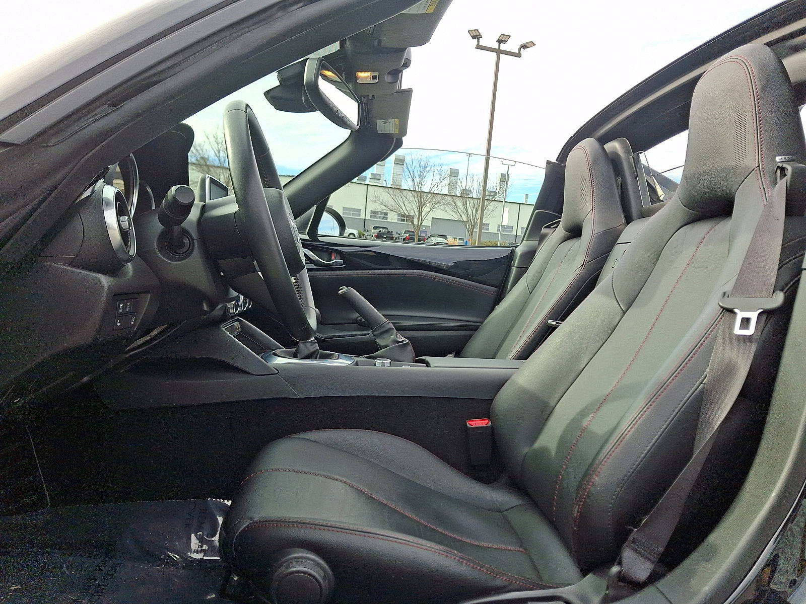 Used 2017 MAZDA MX-5 Miata RF Grand Touring image 12