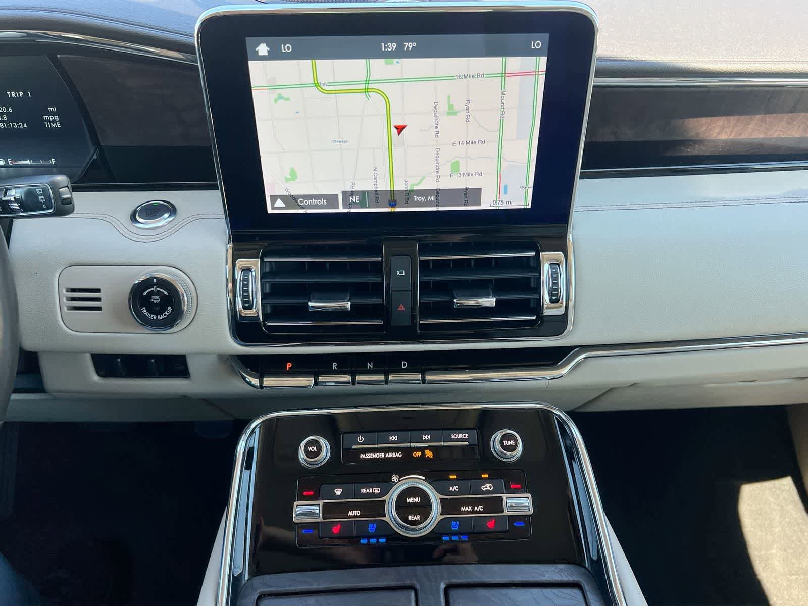 Used 2018 Lincoln Navigator Reserve w/ Technology Package AWD/4WD image 27