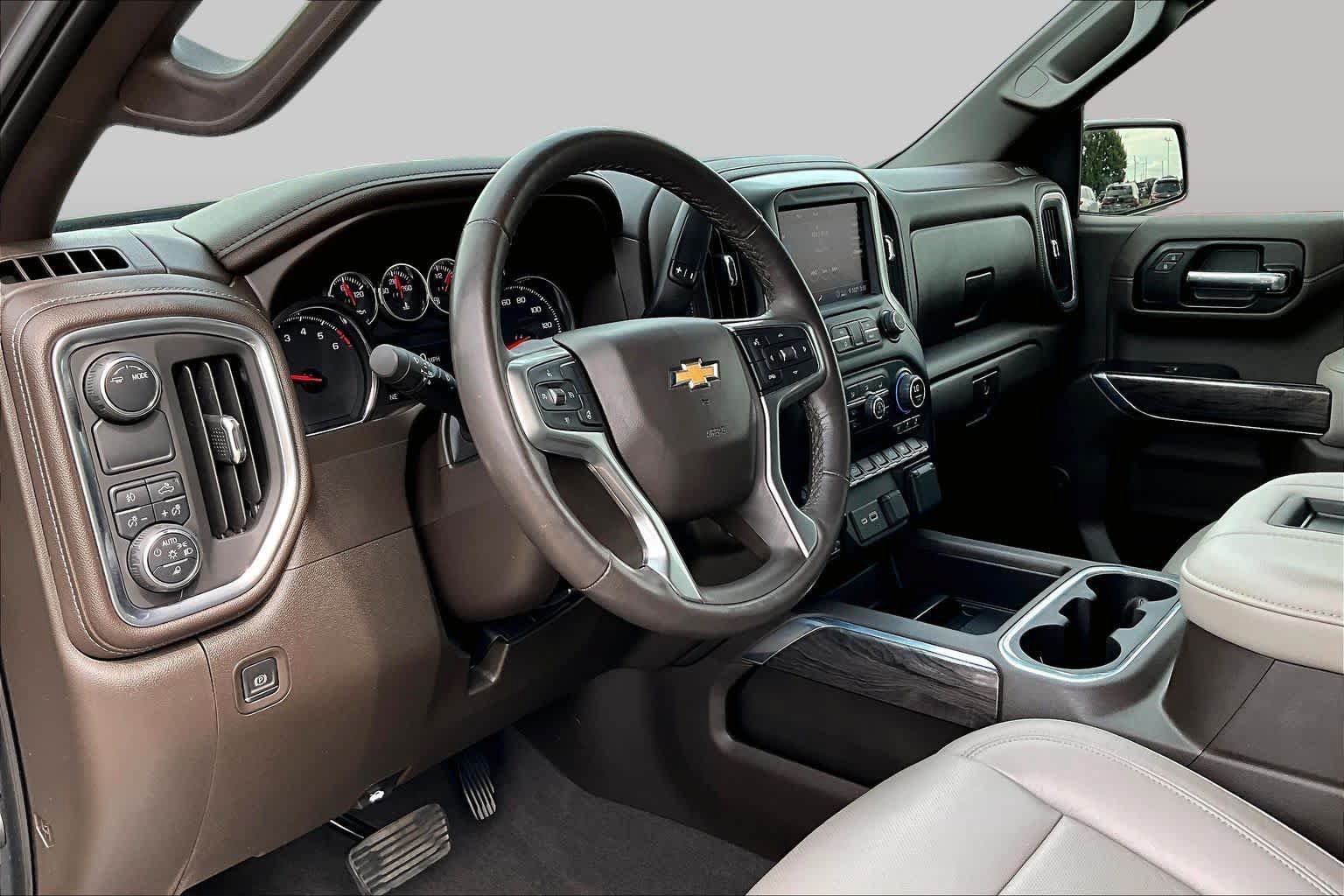 Used 2020 Chevrolet Silverado 1500 LTZ w/ LTZ Texas Edition RWD image 18