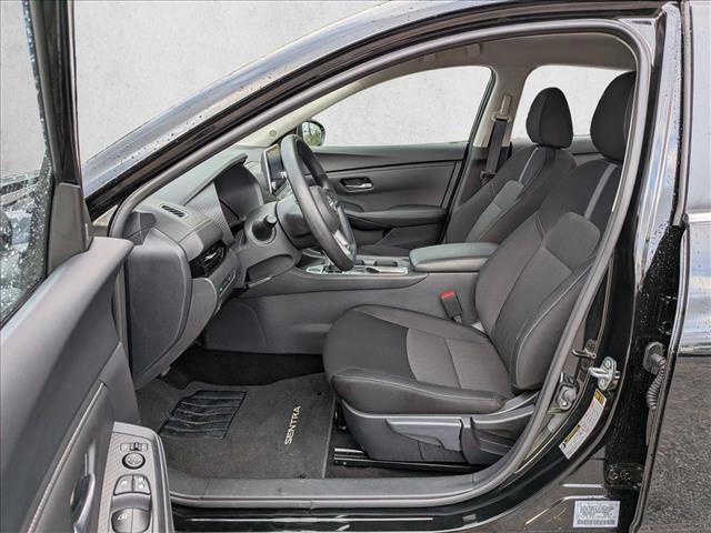 Used 2025 Nissan Sentra SV FWD image 17