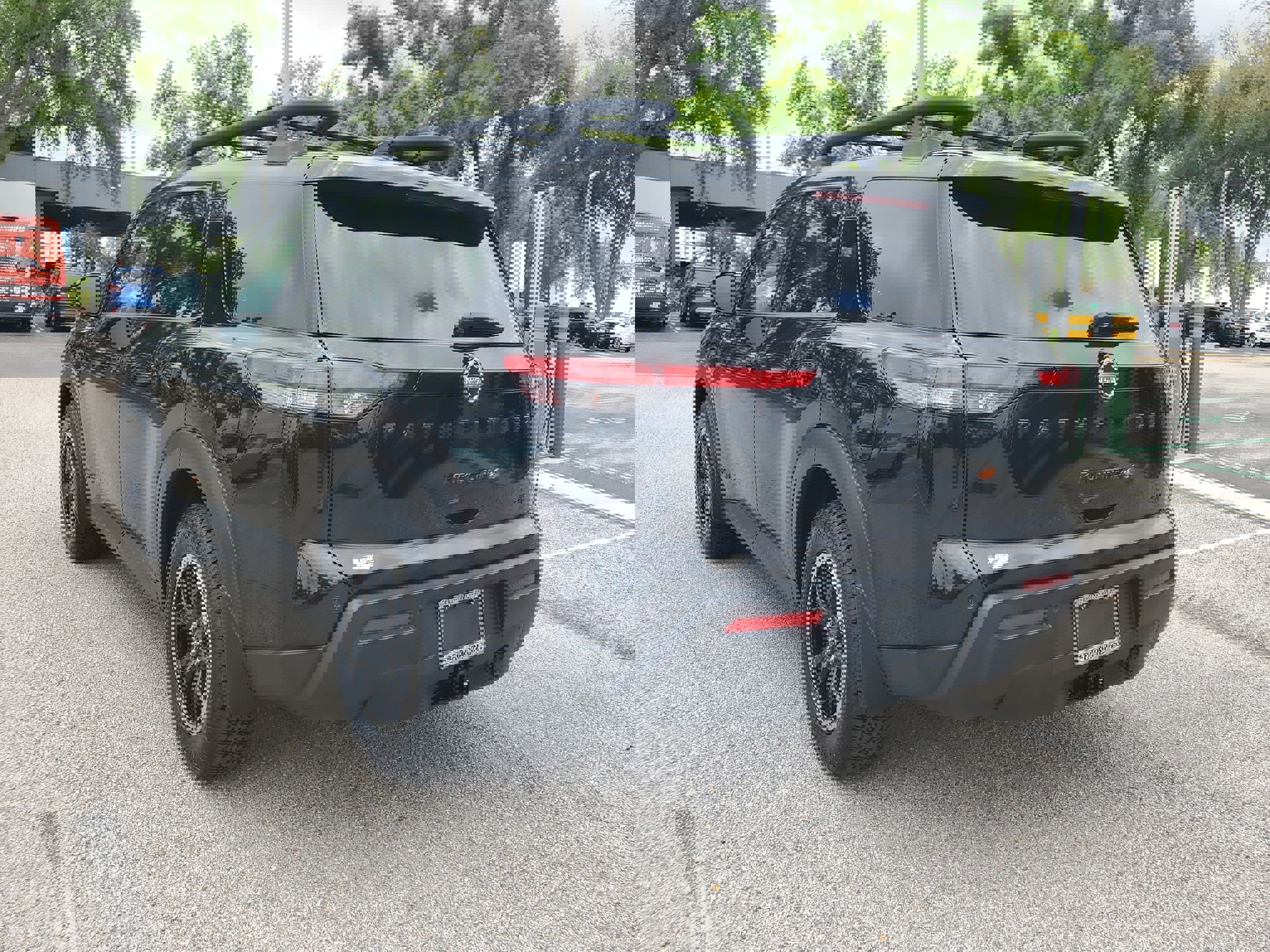 Used 2023 Nissan Pathfinder Rock Creek image 7