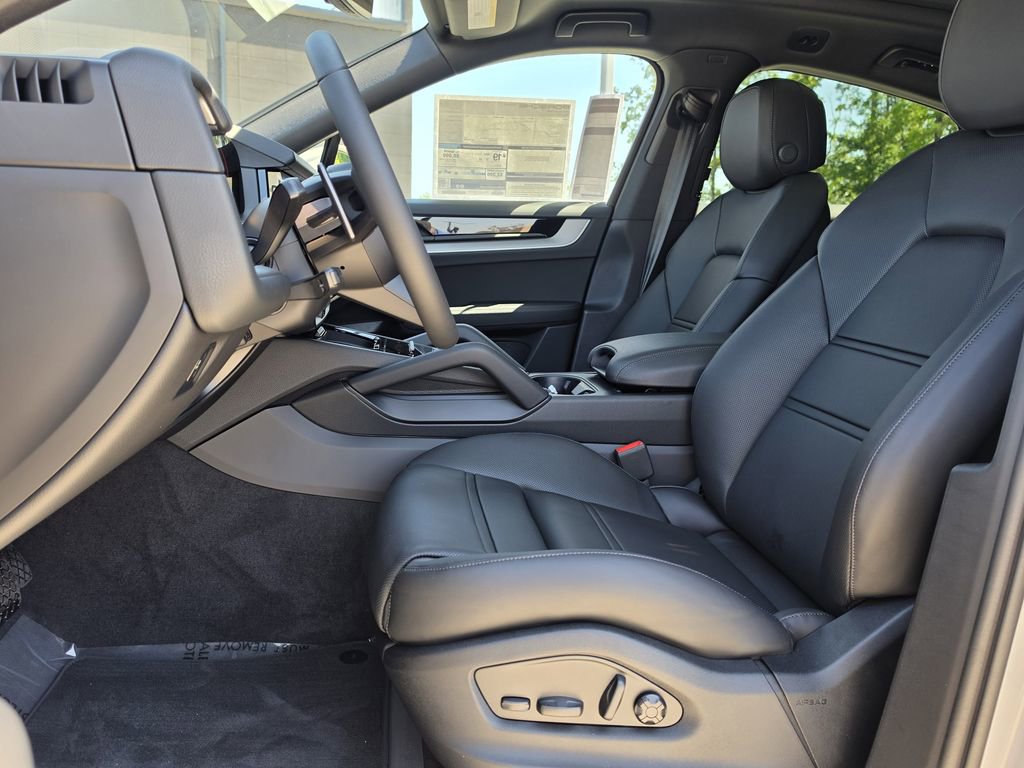 New 2026 Porsche Cayenne Coupe AWD/4WD image 11