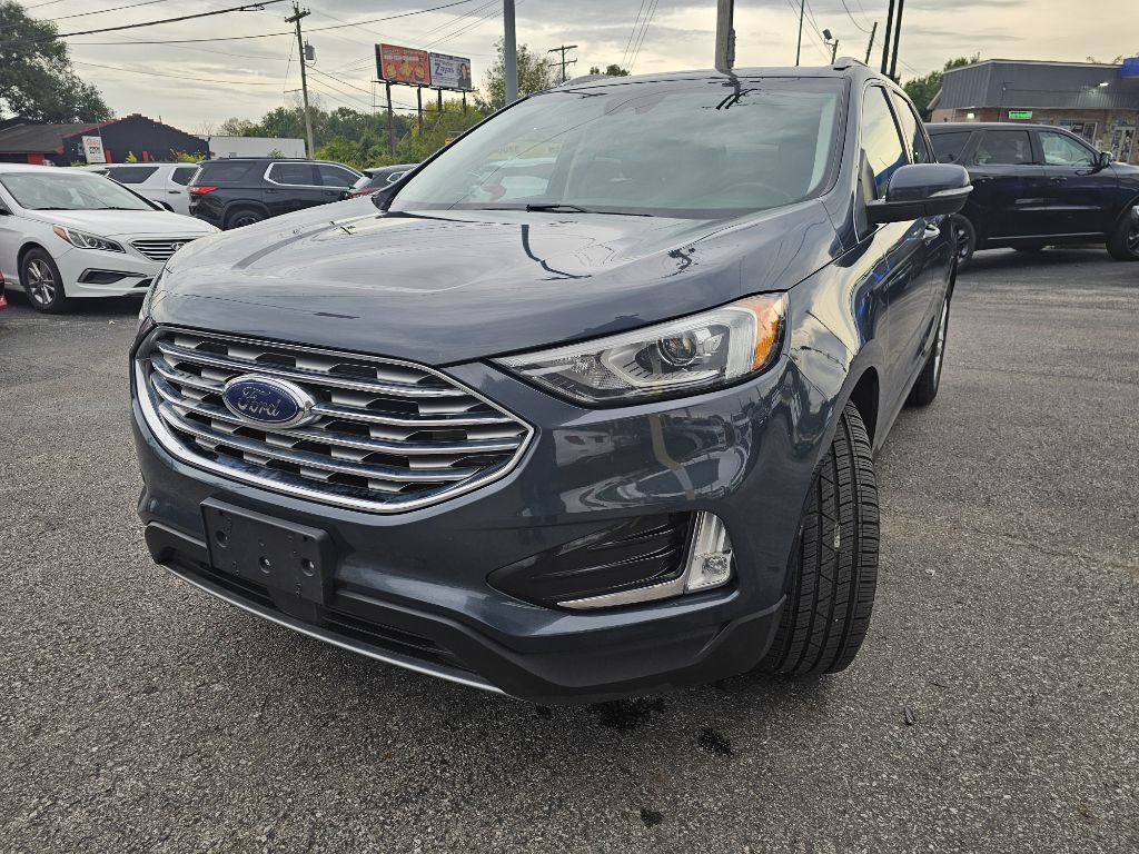 Used 2019 Ford Edge SEL w/ Equipment Group 201A AWD/4WD image 3