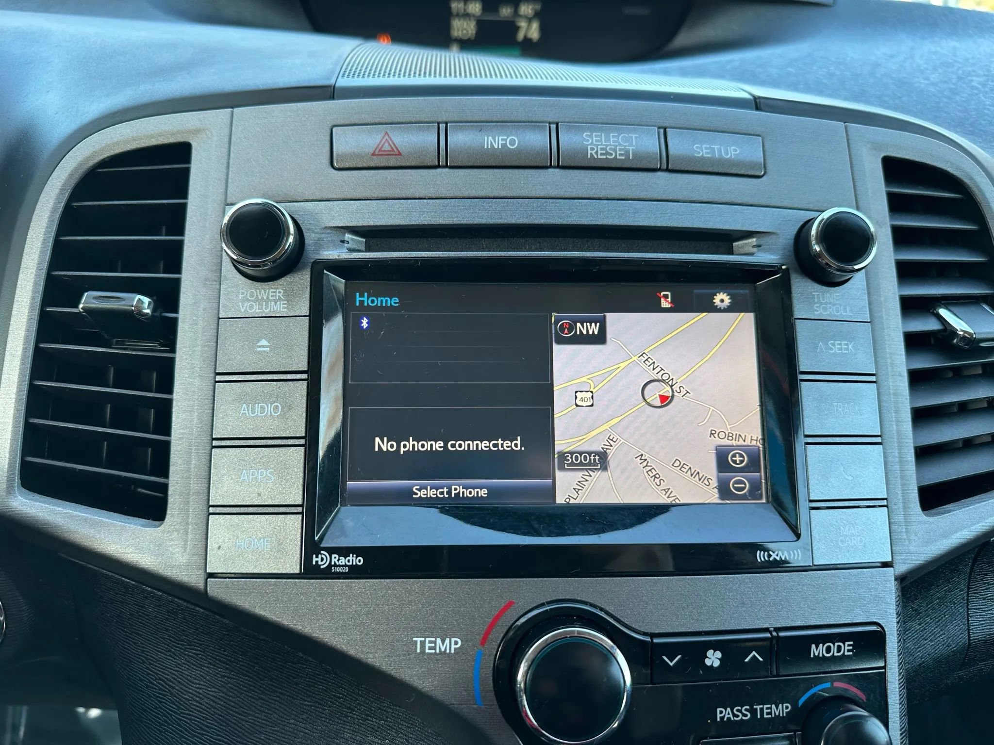 Used 2015 Toyota Venza XLE image 29