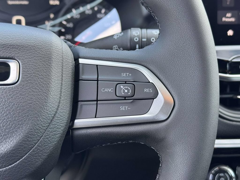 New 2026 Jeep Compass Latitude AWD/4WD image 21