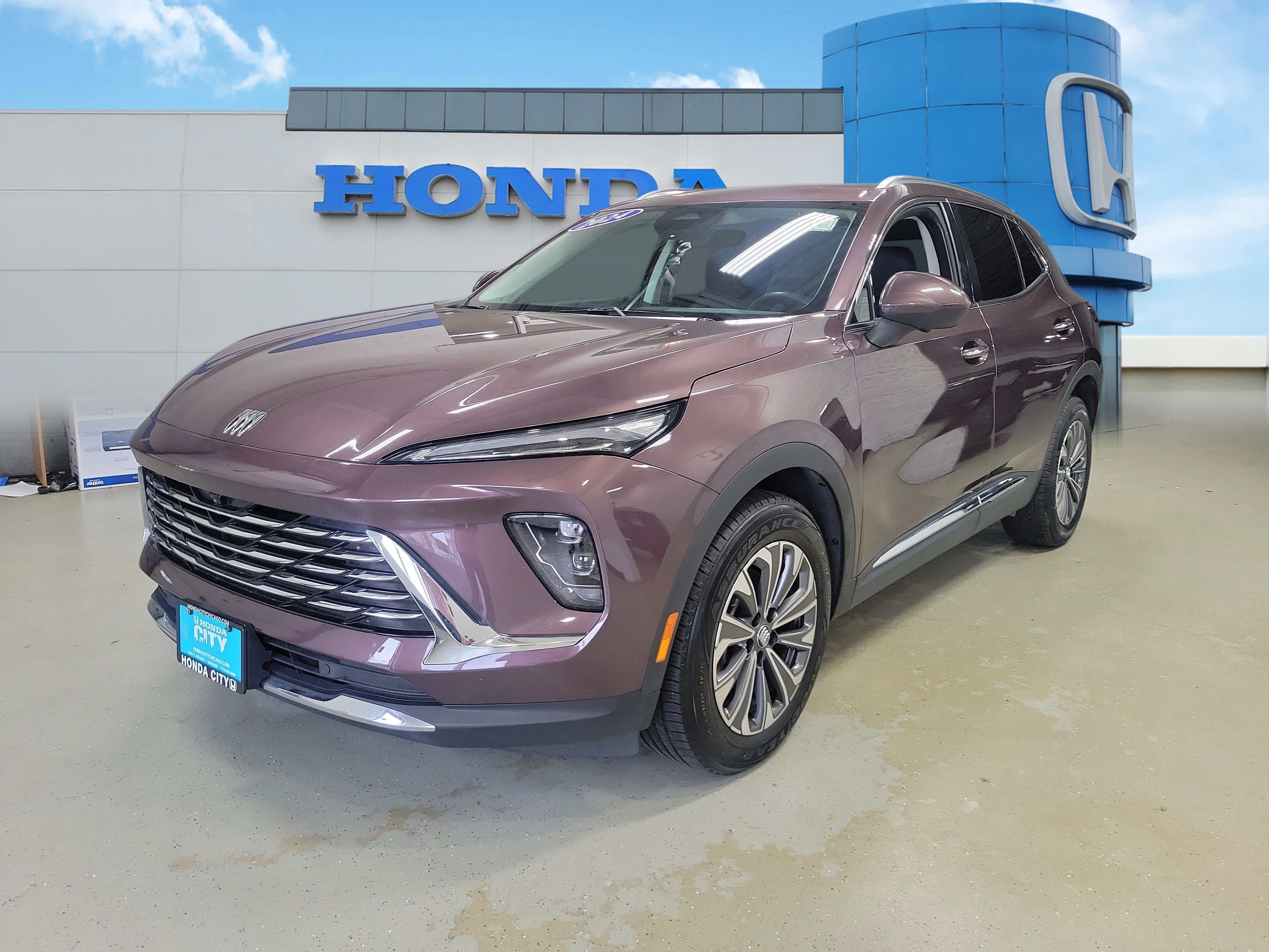 Used 2024 Buick Envision Preferred AWD/4WD image 2