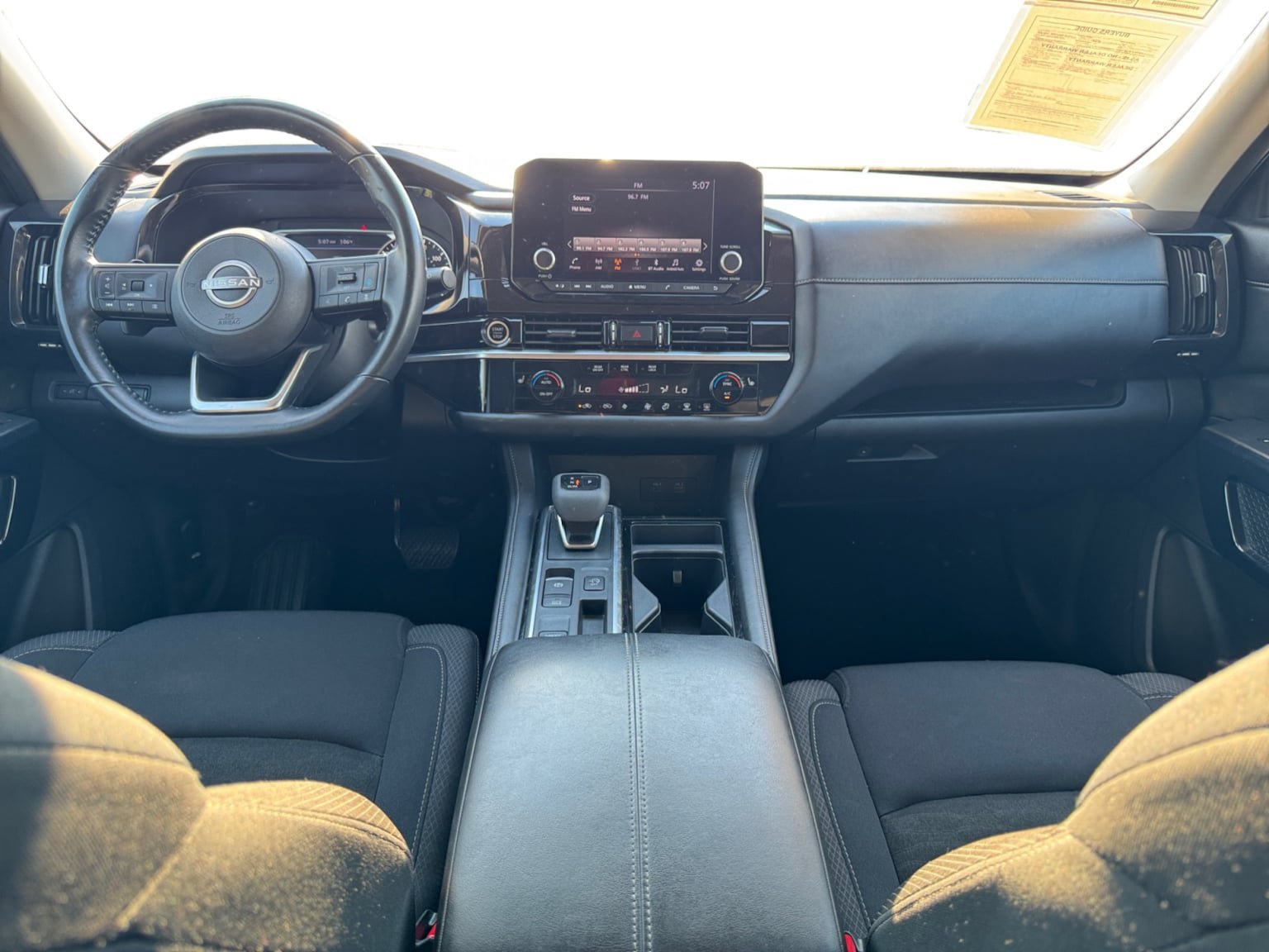 Used 2024 Nissan Pathfinder SV FWD image 12