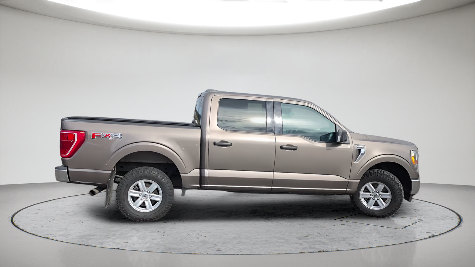 Used 2021 Ford F150 XLT w/ Equipment Group 301A Mid AWD/4WD image 5