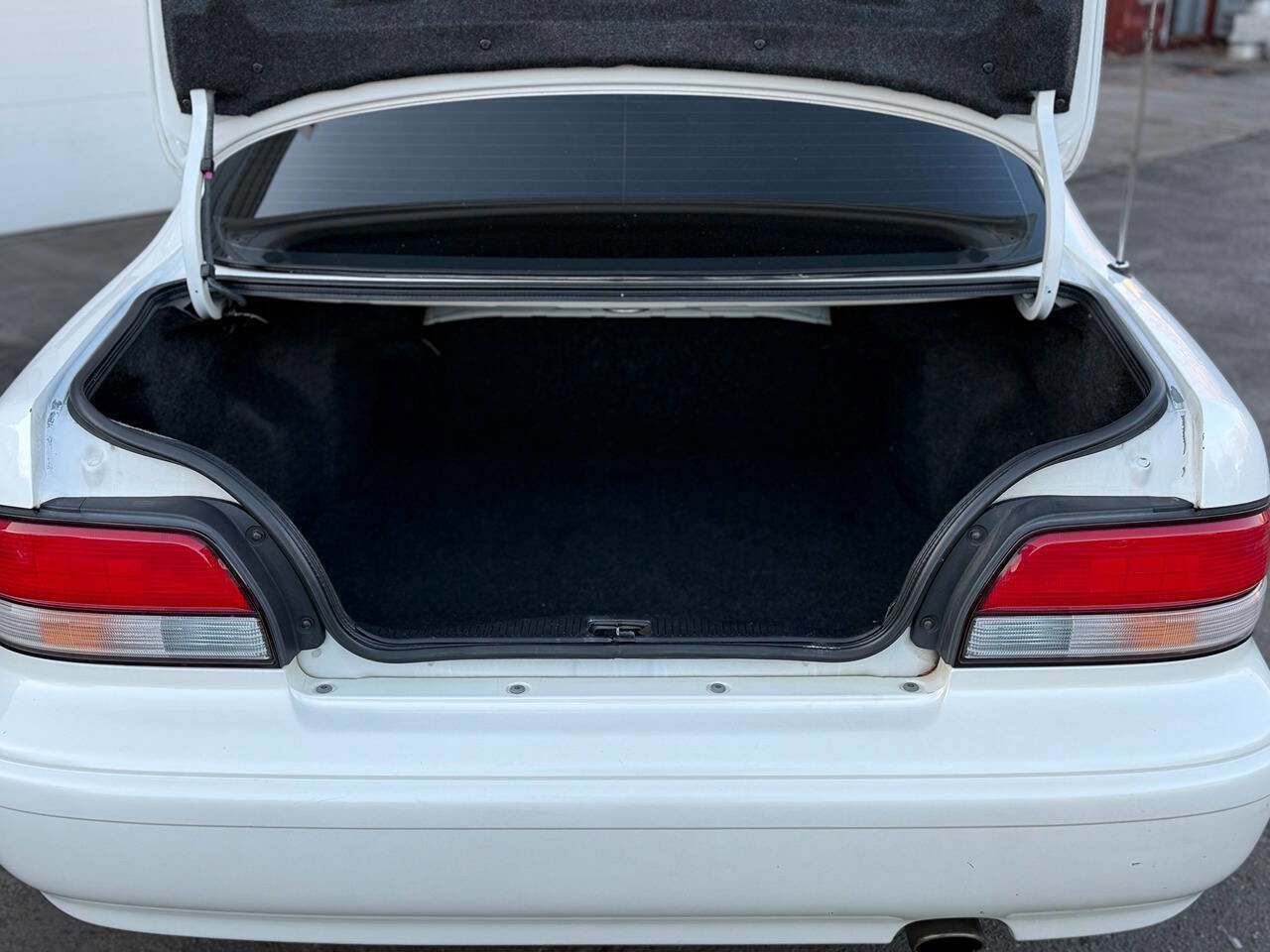 Used 1996 Toyota Avalon XLS image 36