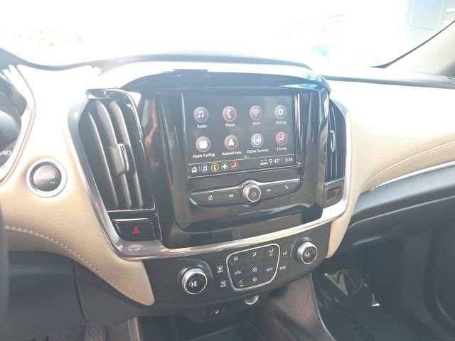 Used 2022 Chevrolet Traverse LS image 18