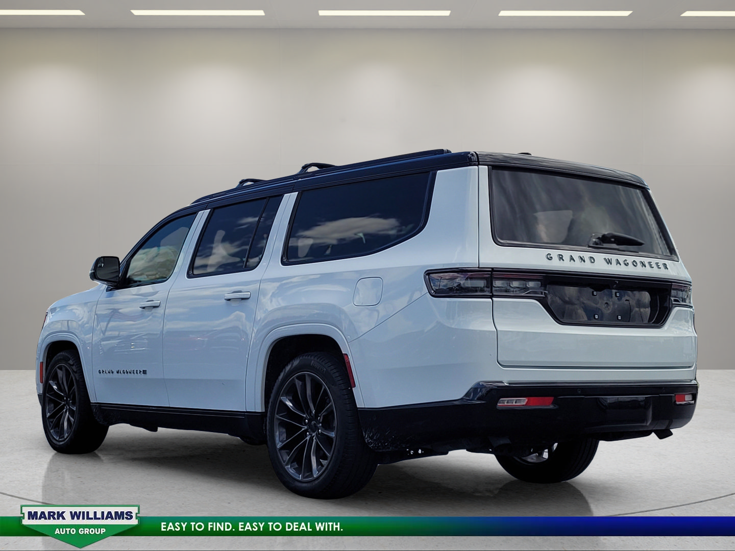 Used 2025 Jeep Grand Wagoneer L Series II Obsidian w/ Quick Order Packagew 28T AWD/4WD image 6