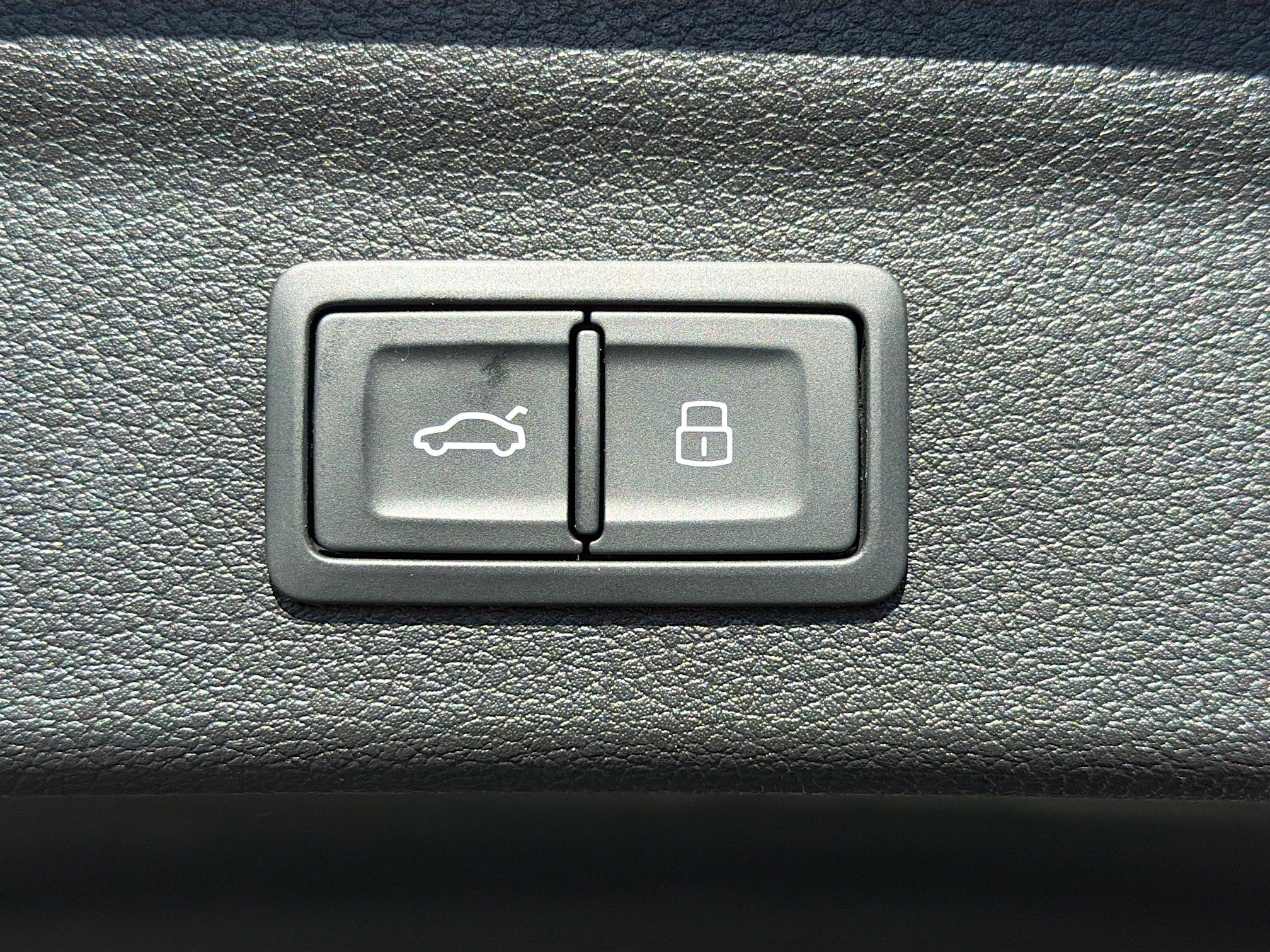 Used 2023 Audi Q3 2.0T Premium Plus w/ Premium Plus Package image 13