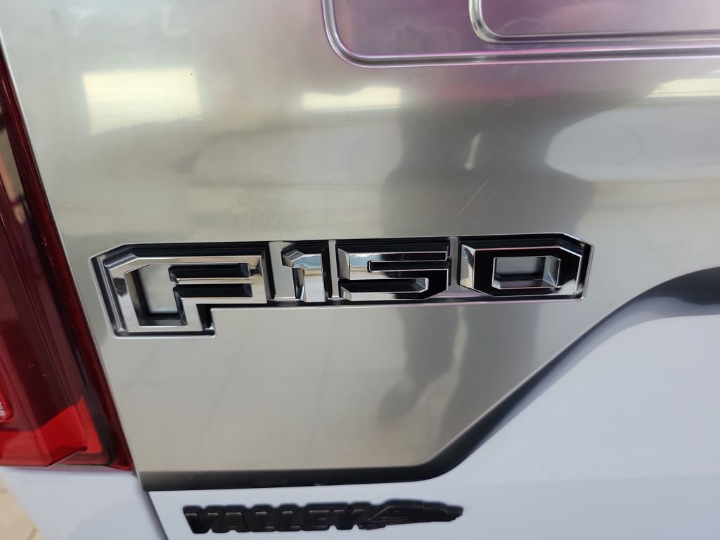 Used 2019 Ford F150 King Ranch w/ Equipment Group 601A Luxury AWD/4WD image 17