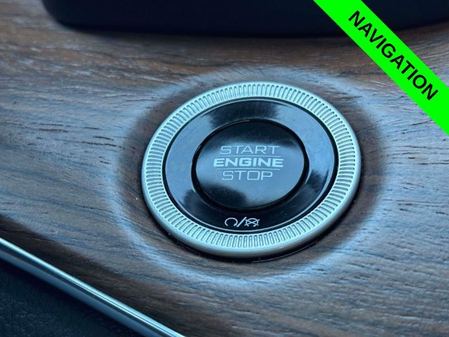 Used 2024 Jeep Grand Cherokee Summit AWD/4WD image 18