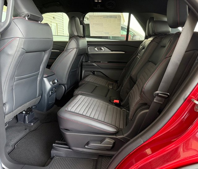 New 2026 Ford Explorer ST-Line image 7