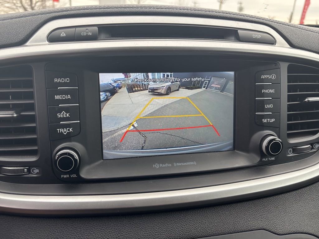 Used 2018 Kia Sorento LX image 11