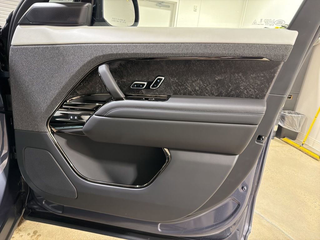 New 2026 Land Rover Range Rover Sport Dynamic SE AWD/4WD image 22