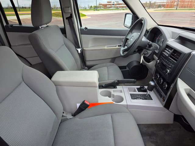 Used 2008 Jeep Liberty Sport w/ Popular Equipment Group AWD/4WD image 24