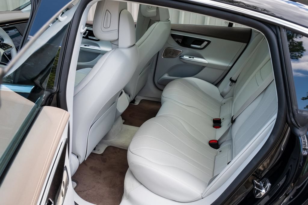 Used 2023 Mercedes-Benz EQE 350+ 4MATIC Sedan image 28