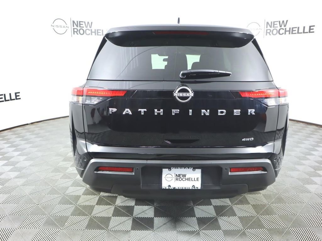 Certified 2025 Nissan Pathfinder S image 6
