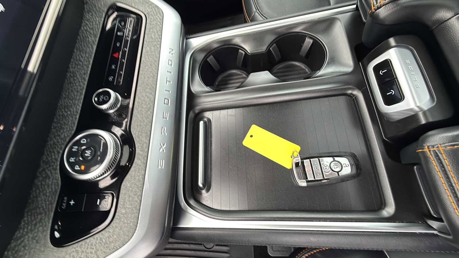 Used 2025 Ford Expedition Tremor image 28