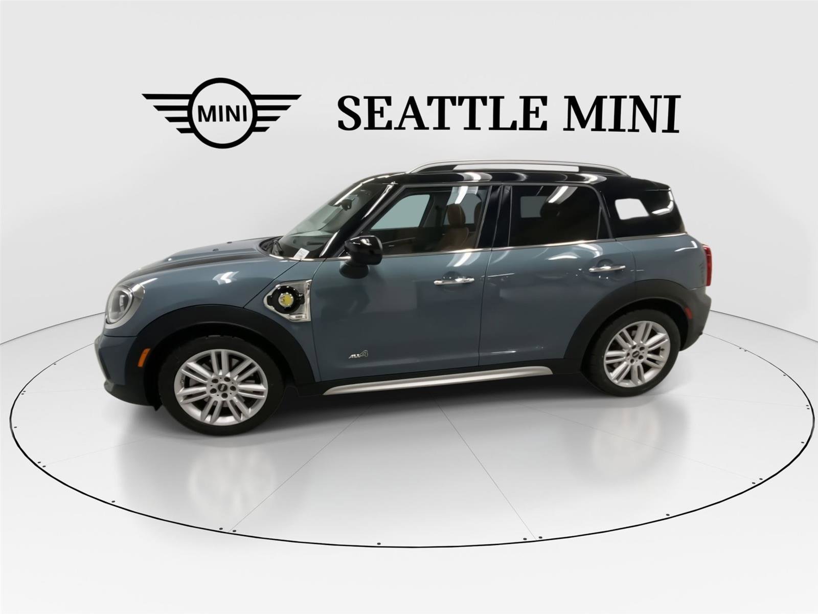Used 2023 MINI Cooper Countryman SE w/ Storage Package image 6