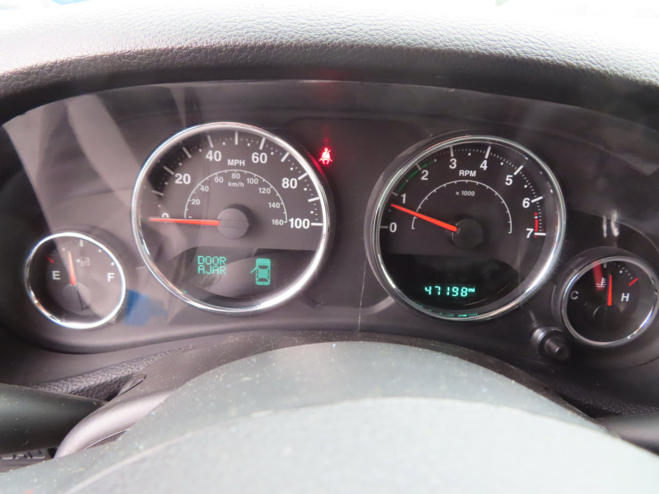 Used 2016 Jeep Wrangler Rubicon w/ Power Convenience Group image 28